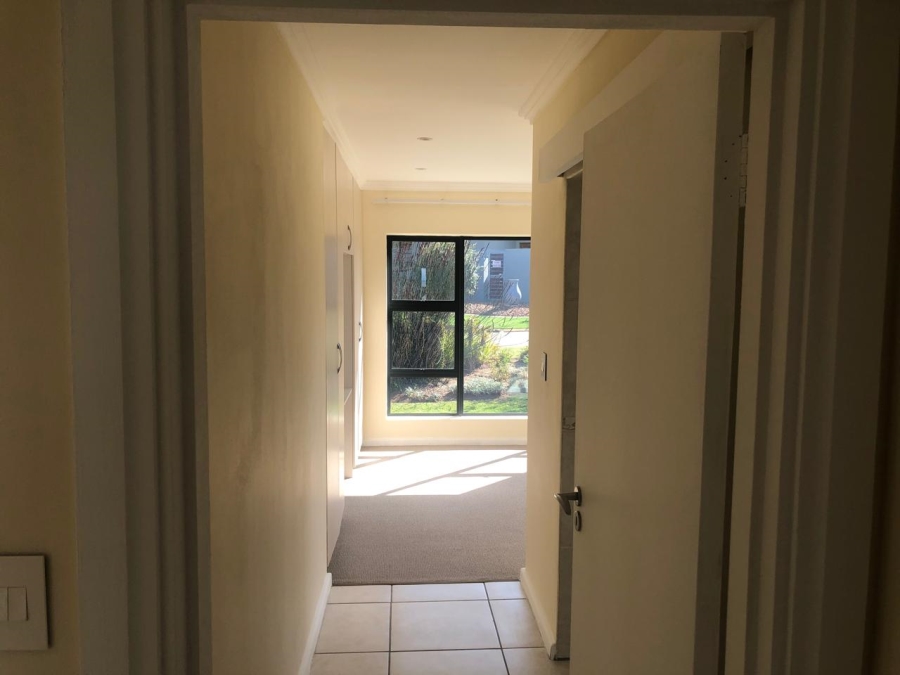 To Let 2 Bedroom Property for Rent in Monte Christo Western Cape